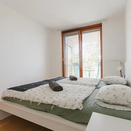 Golden Bridge And Wellness